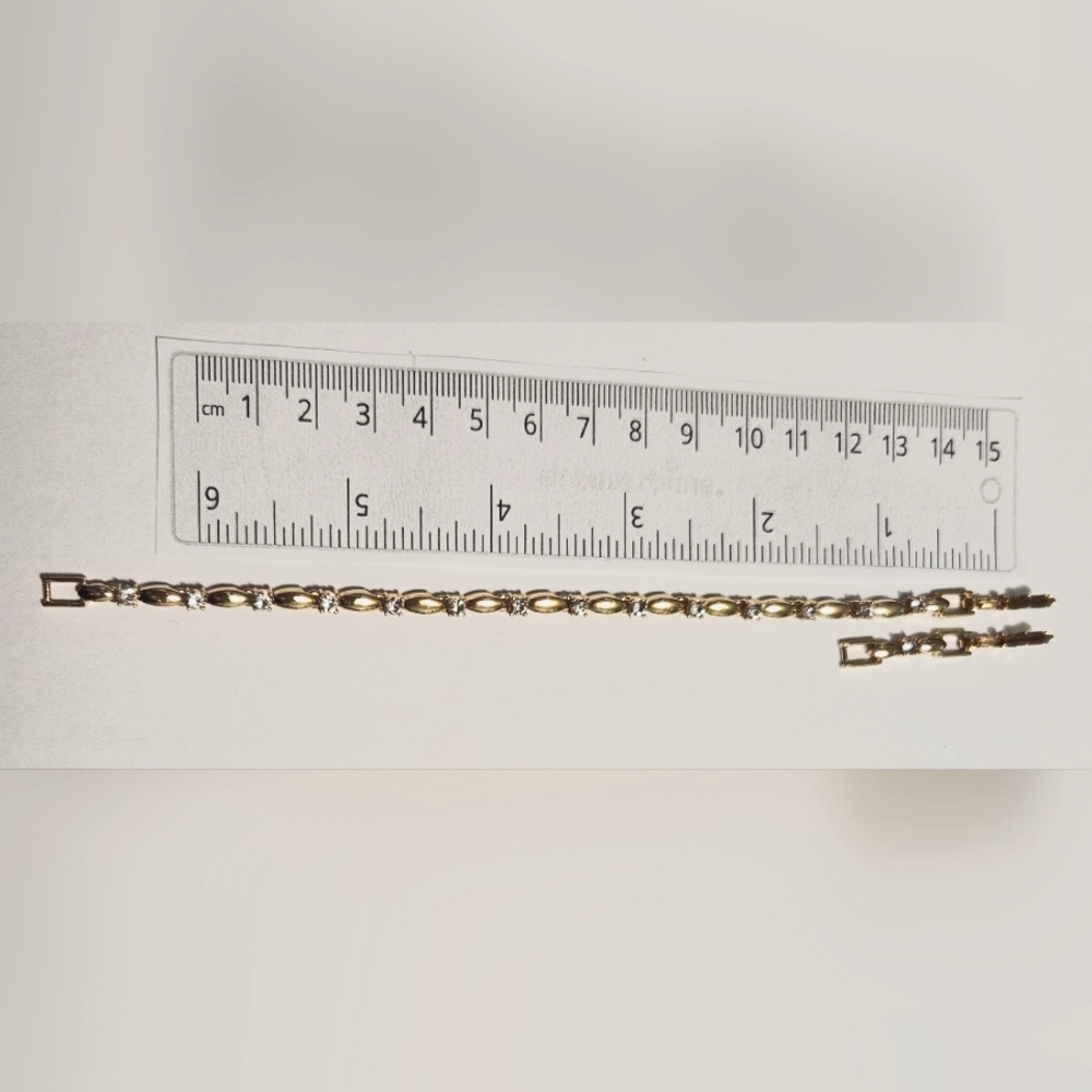 Avon Gold Tennis Bracellette w/Extender